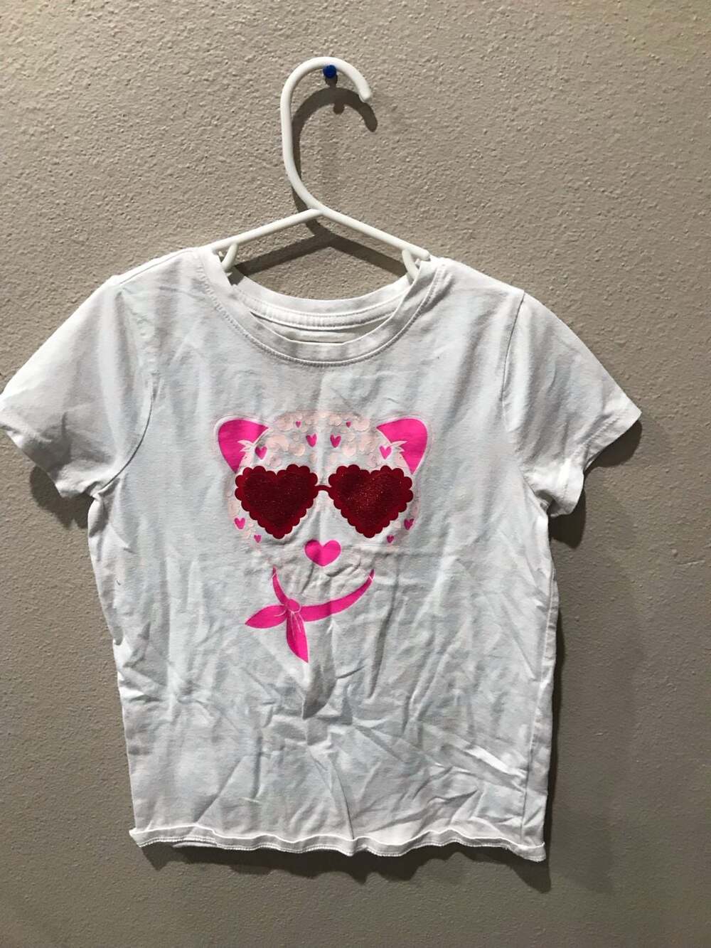 Cat & Jack Girls White T-Shirt with Heart Sunglasses Cat Graphic Size S (6/6X)
